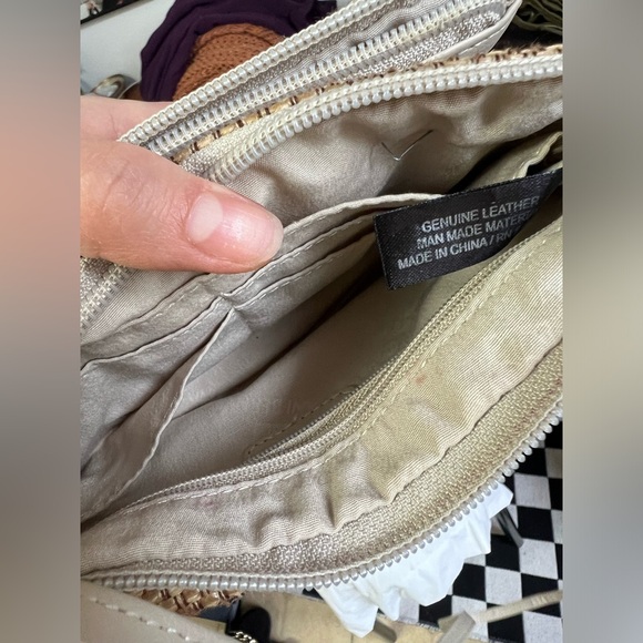 Giani Bernini Beige Leather Straw Crochet Wallet Wristlet Crossbody Mini Bag - Picture 2 of 16